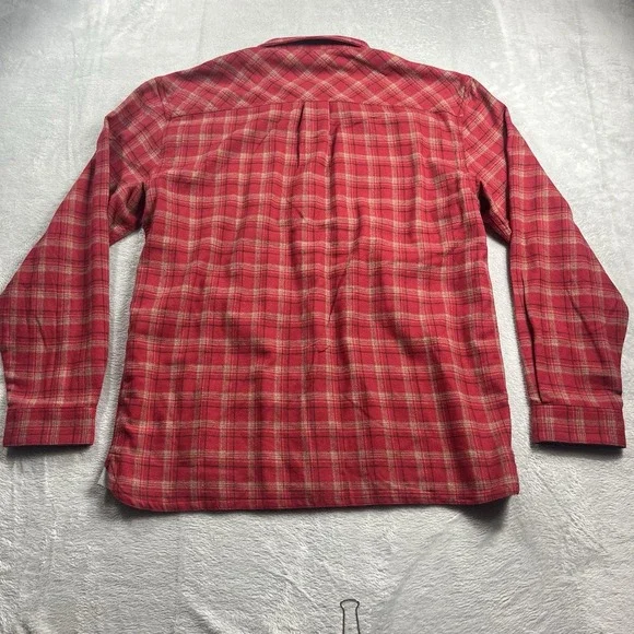 Huk Shirt Mens L Flannel Red Plaid Fishing Outdoor Hiking Utility Roll Tab EUC - Picture 6 of 7